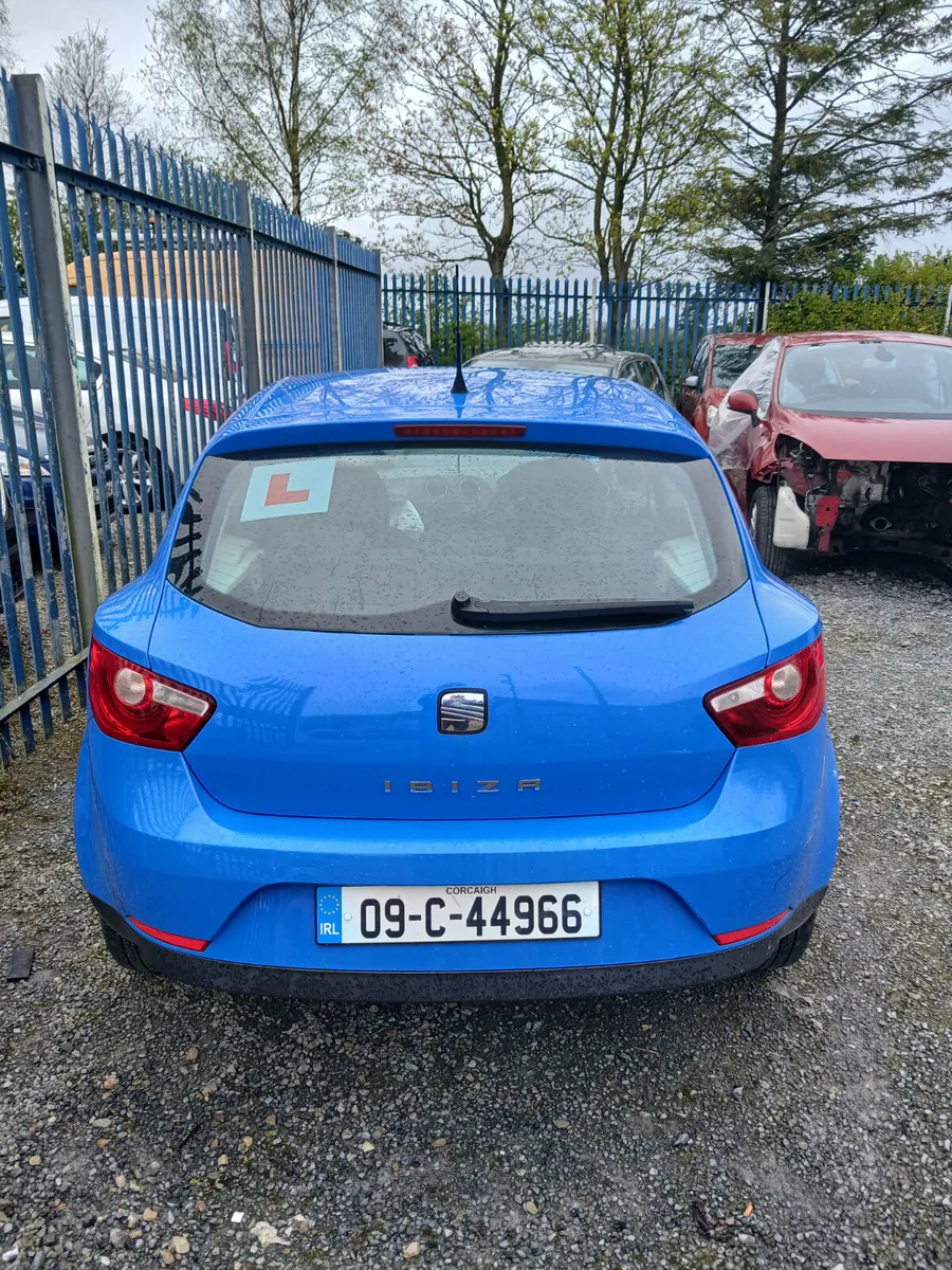 
								Damage repairable Seat Ibiza full									