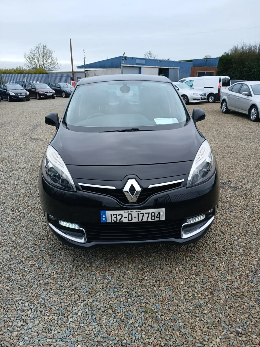 
								Renault Scenic 2013 1.2 petrol full									