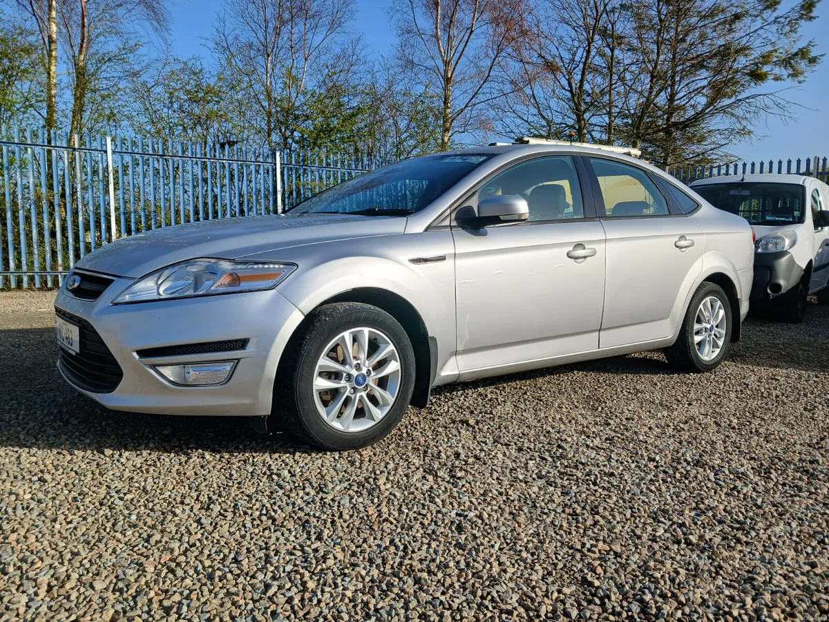 
								Ford Mondeo 2011 1 owner..new nct full									