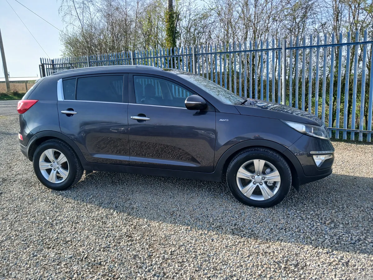 
								Rare 4×4 Kia Sportage 2012 AWD full									