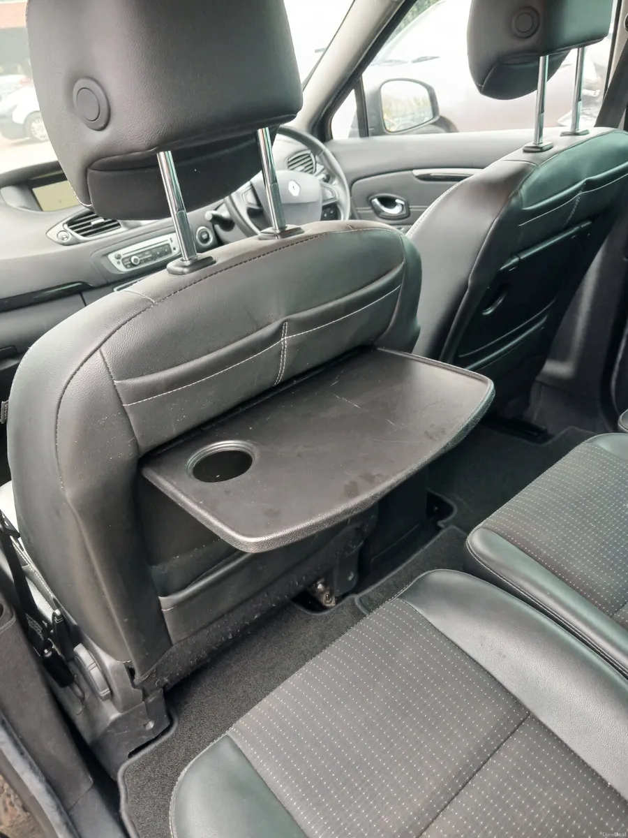 
								Renault Scenic 2013 1.2 petrol full									