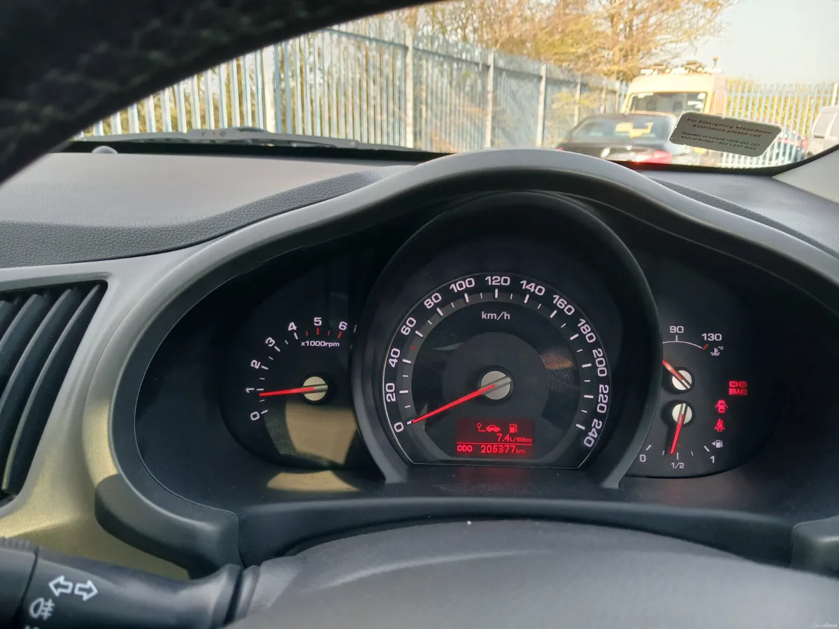 
								Rare 4×4 Kia Sportage 2012 AWD full									